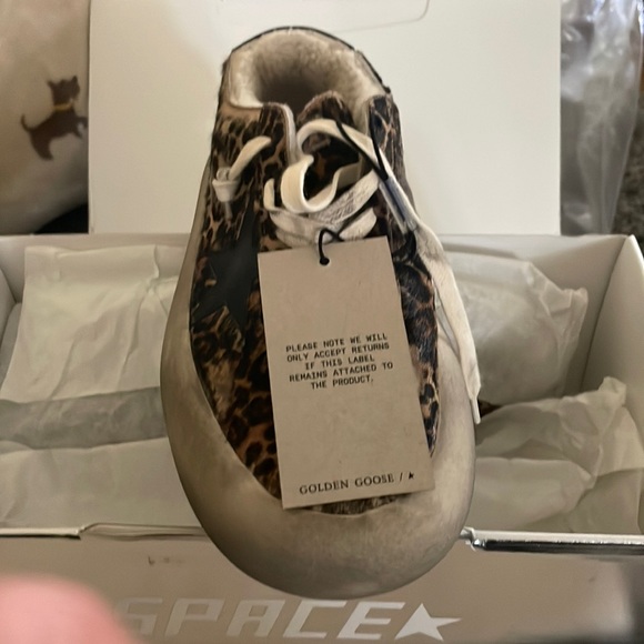 Cool Spacestar Golden Goose - Picture 1 of 2